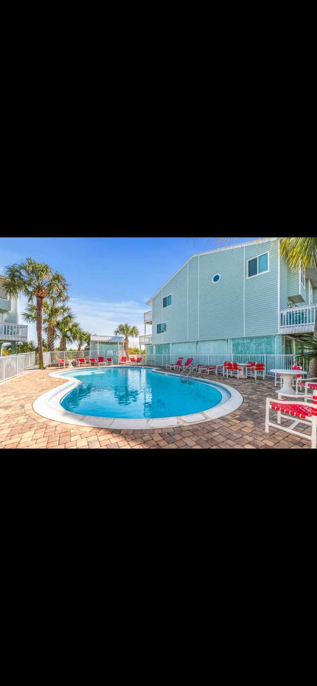Building Photo - 8522 Gulf Blvd