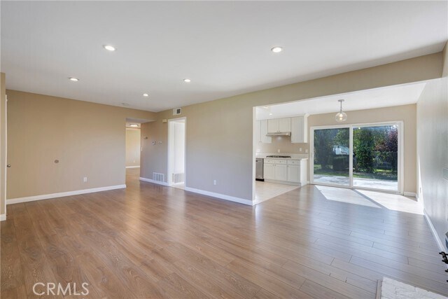 Building Photo - 6485 Clovis Pl