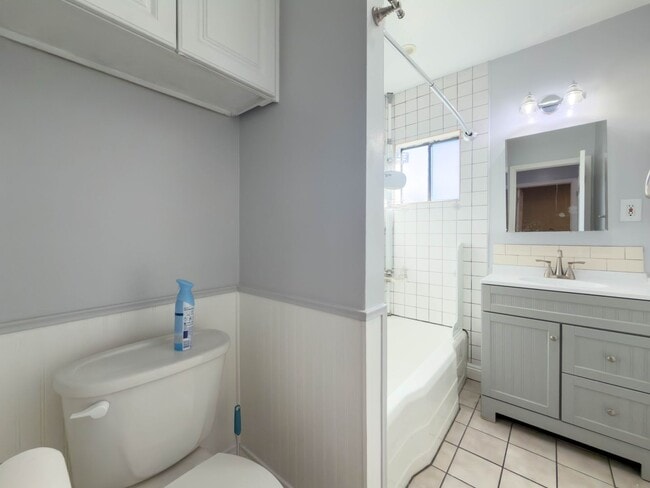 Building Photo - Charming 2BR Front House with Bonus Room & Private Yard