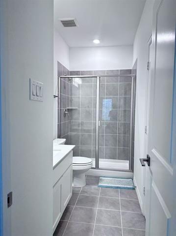 Building Photo - 3305 Sarala Ct