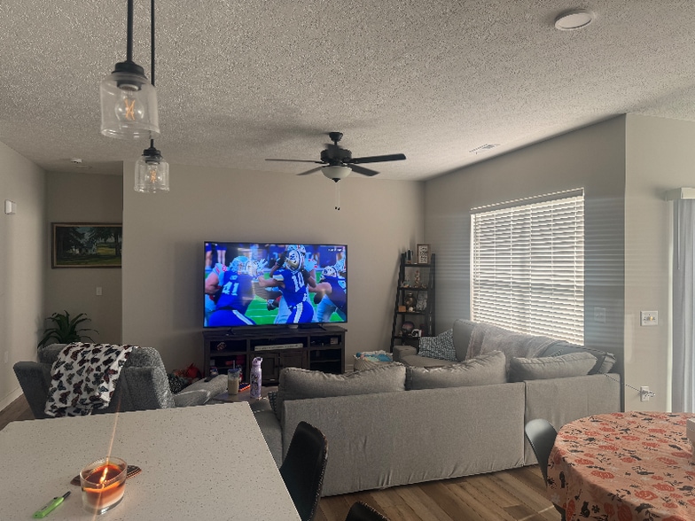 Building Photo - 566 Rochdale Run