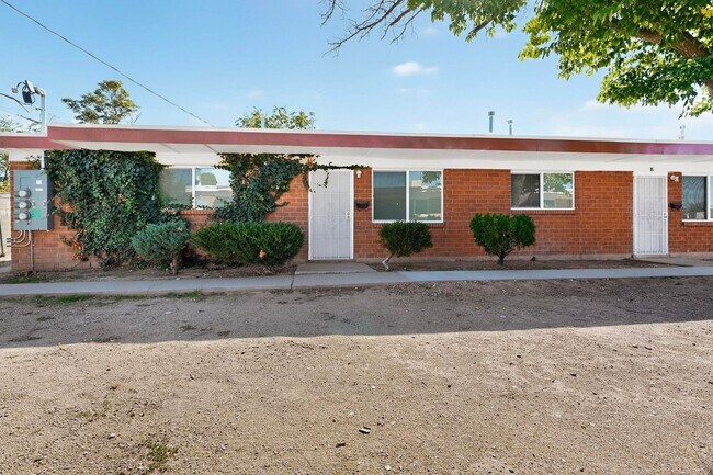 Primary Photo - 540 Cardenas Dr SE