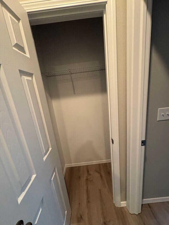 Building Photo - 2490 548th Rd