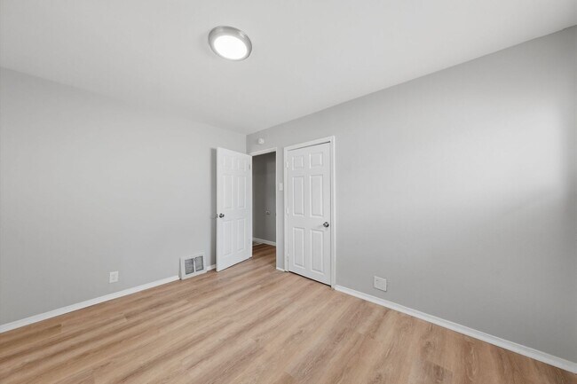 Building Photo - For Rent – 3 Bedroom Home | Section 8 Welcome
