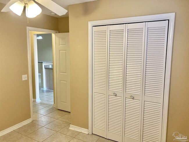 Building Photo - 2470 Trailwood Dr