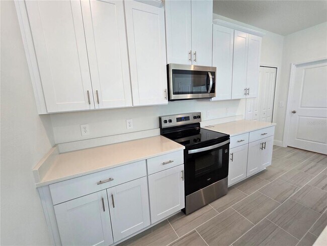 Building Photo - 2284 Hen Rd