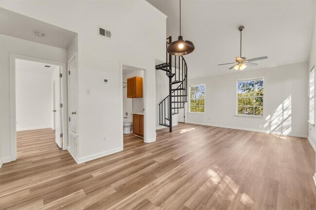 Building Photo - 2908 Whisper Oaks Ln