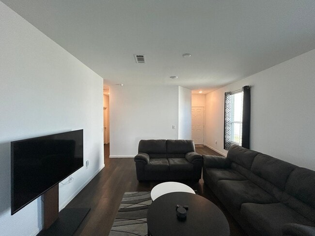 Building Photo - 17630 Chisel Plow Dr