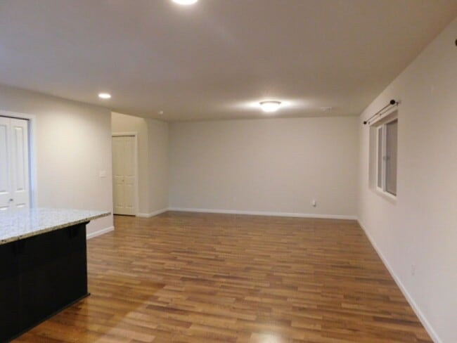 Building Photo - 4Bd/2.5Ba Two Story Home - Available Soon!