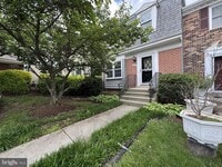 Building Photo - 306 Cherry Ct