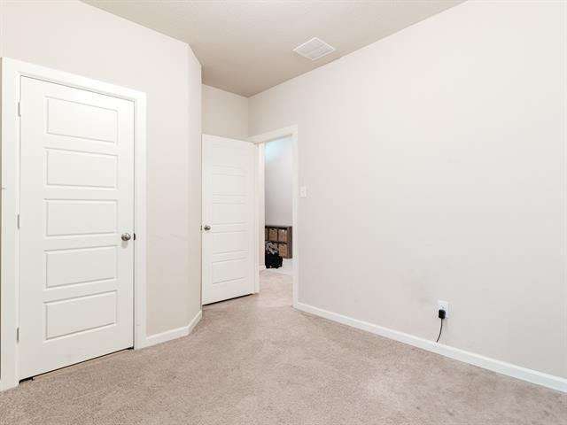 Building Photo - 1904 Highlander Ct