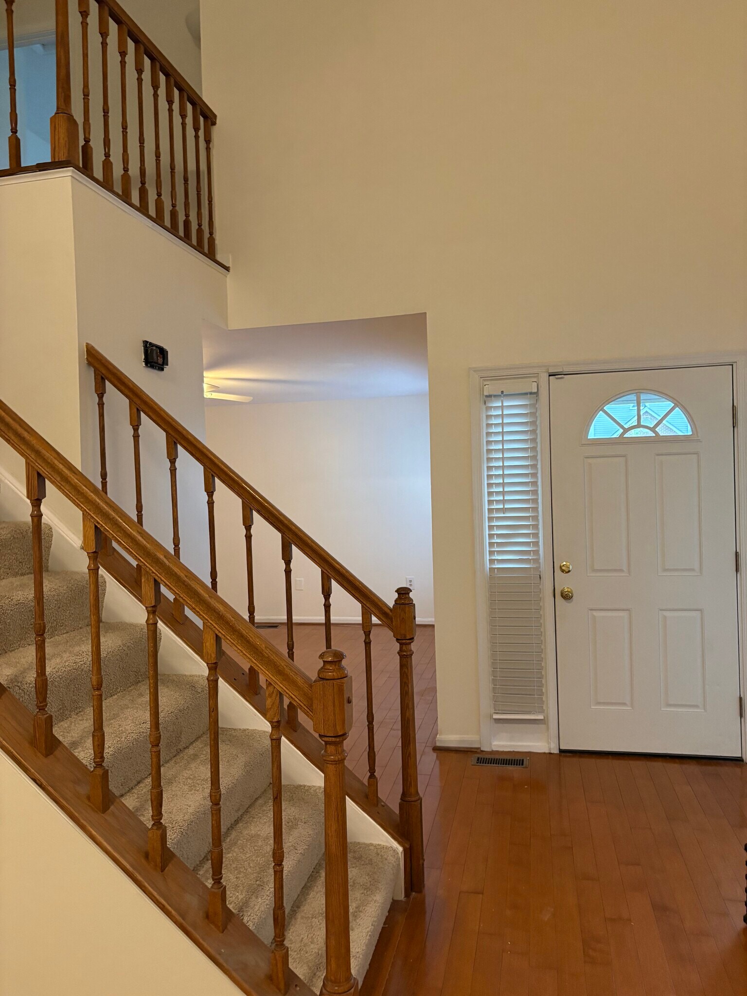 Building Photo - 14208 Greenview Dr