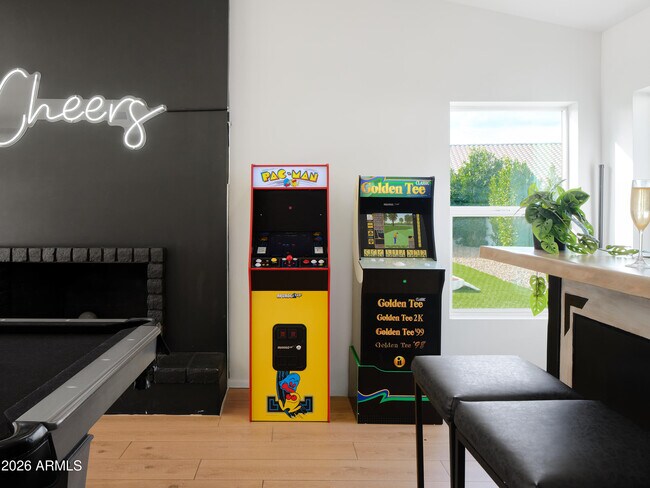 Building Photo - 15218 N 61st St