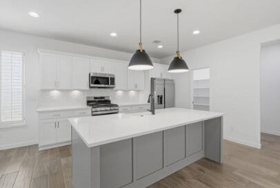 Building Photo - 4512 Mark Avizo