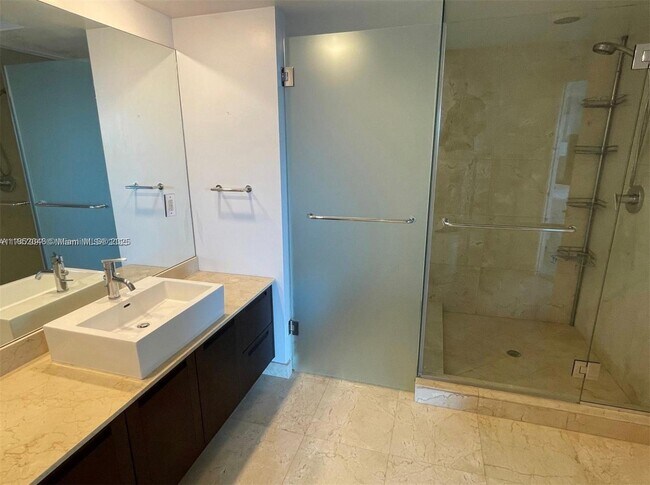 Building Photo - 250 Sunny Isles Blvd