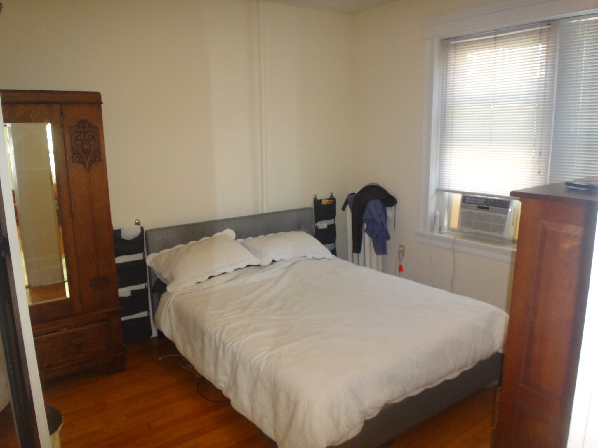 Building Photo - 85 Trowbridge St