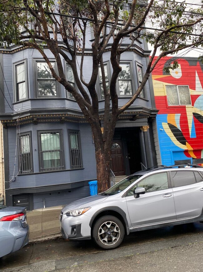 Building Photo - 2554-2558 Bryant Street