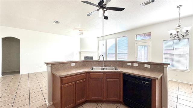 Building Photo - 1648 Northview Dr