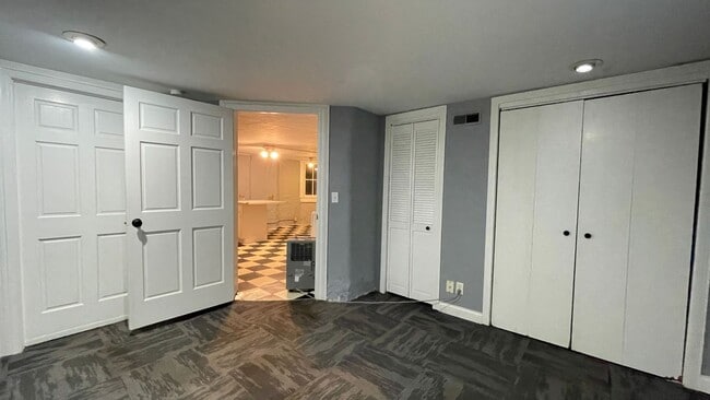 Building Photo - ALL UTILITIES INCLUDED