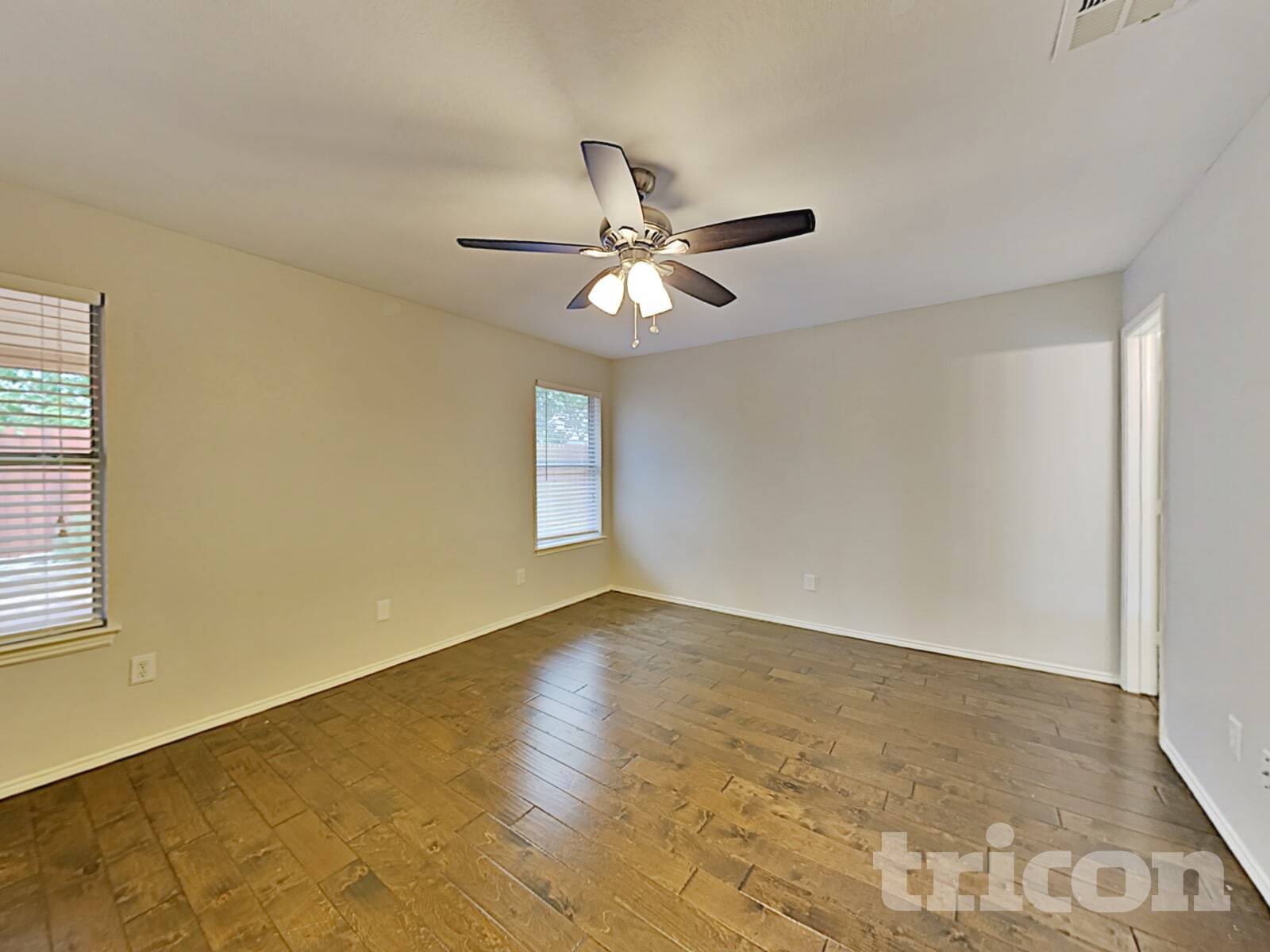 Building Photo - 4000 Sapphire Ln