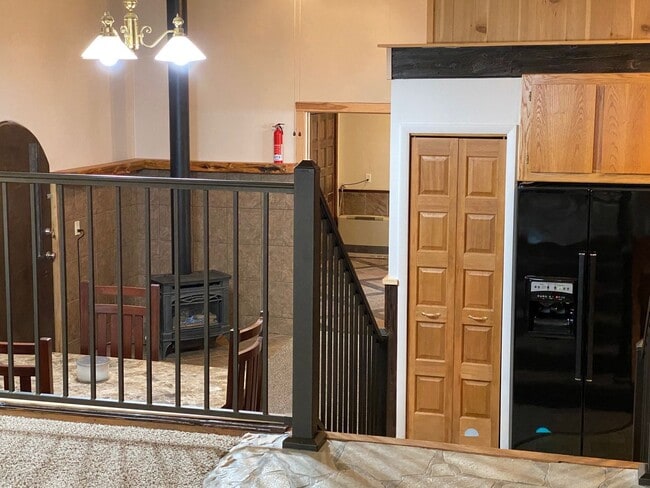 Building Photo - Spacious 1 bed 1 bath Hamilton home with 1 car garage.