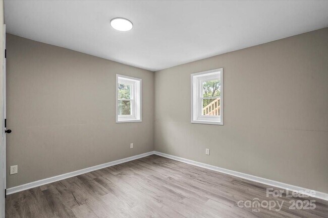 Building Photo - 2519 Marble St