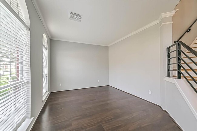 Building Photo - 9910 Brook Meadow Ln