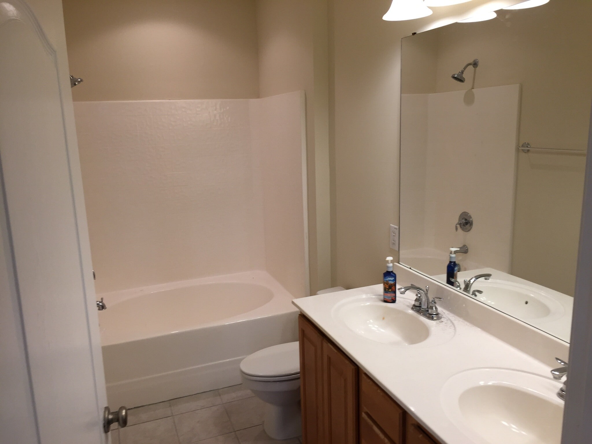 Master Bath - 2810 Bedford Green Dr