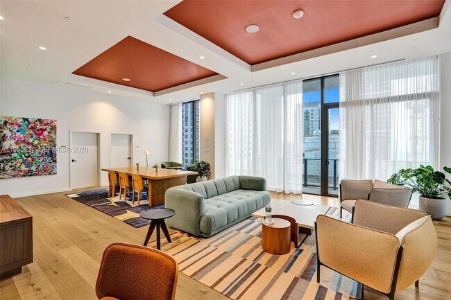 Building Photo - 11 NE 6th St