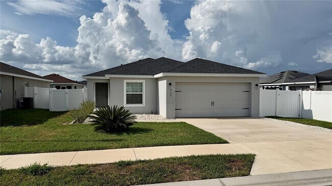 Building Photo - 332 Cascara Ln