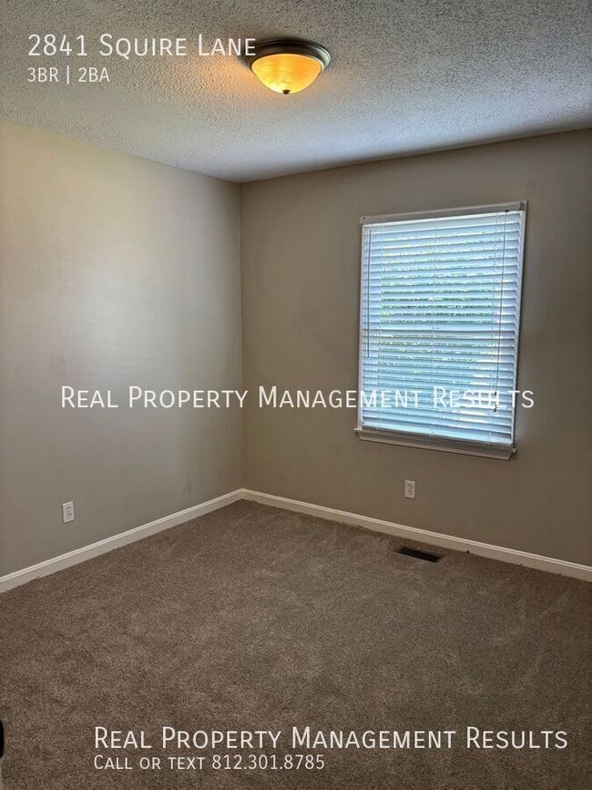 Building Photo - 2841 Squire Ln