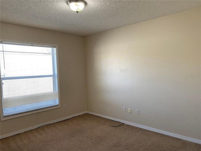 Building Photo - 12685 Enclave Dr