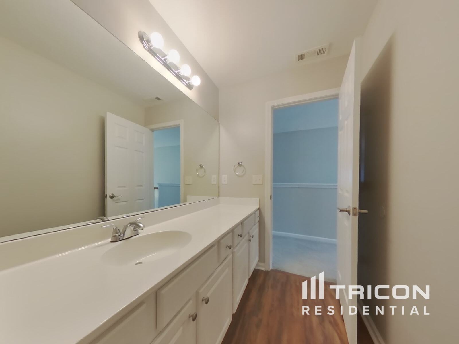 Building Photo - 3124 Delacorte Dr