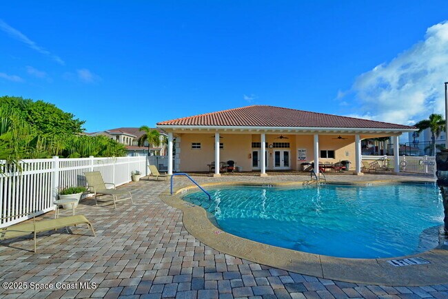Building Photo - 123 Lancha Cir