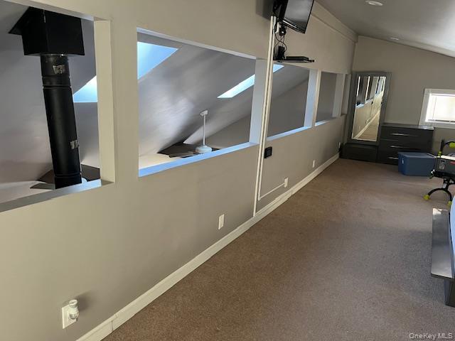 Building Photo - 6 Sycamore Ln