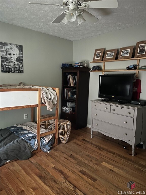 Building Photo - 135 Susan Cir