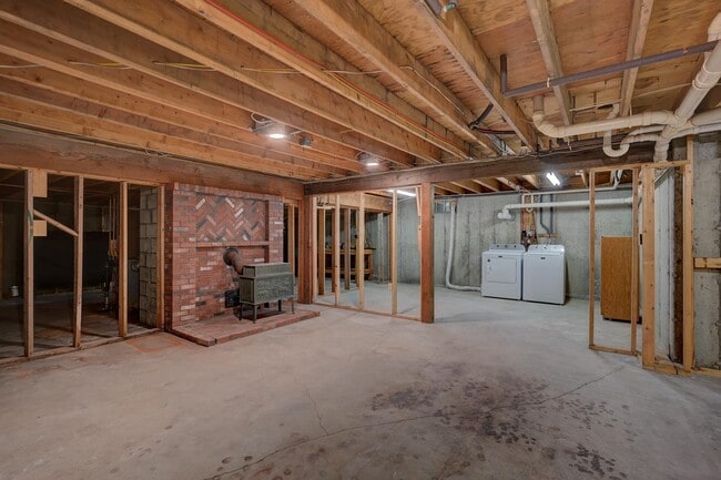 Building Photo - 57 Fawn Dr