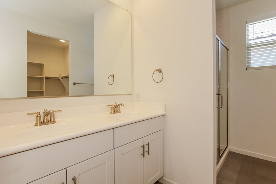 Building Photo - 5626 W Notch Hill Rd