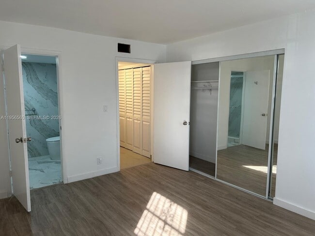 Building Photo - 12219 SW 14th Ln