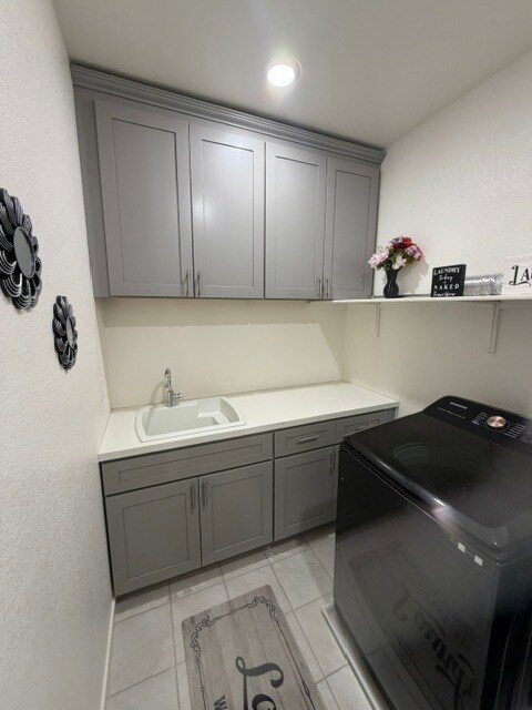 Building Photo - Gorgeous Lathrop 4 Bedroom 3 Bathroom plus a loft area home