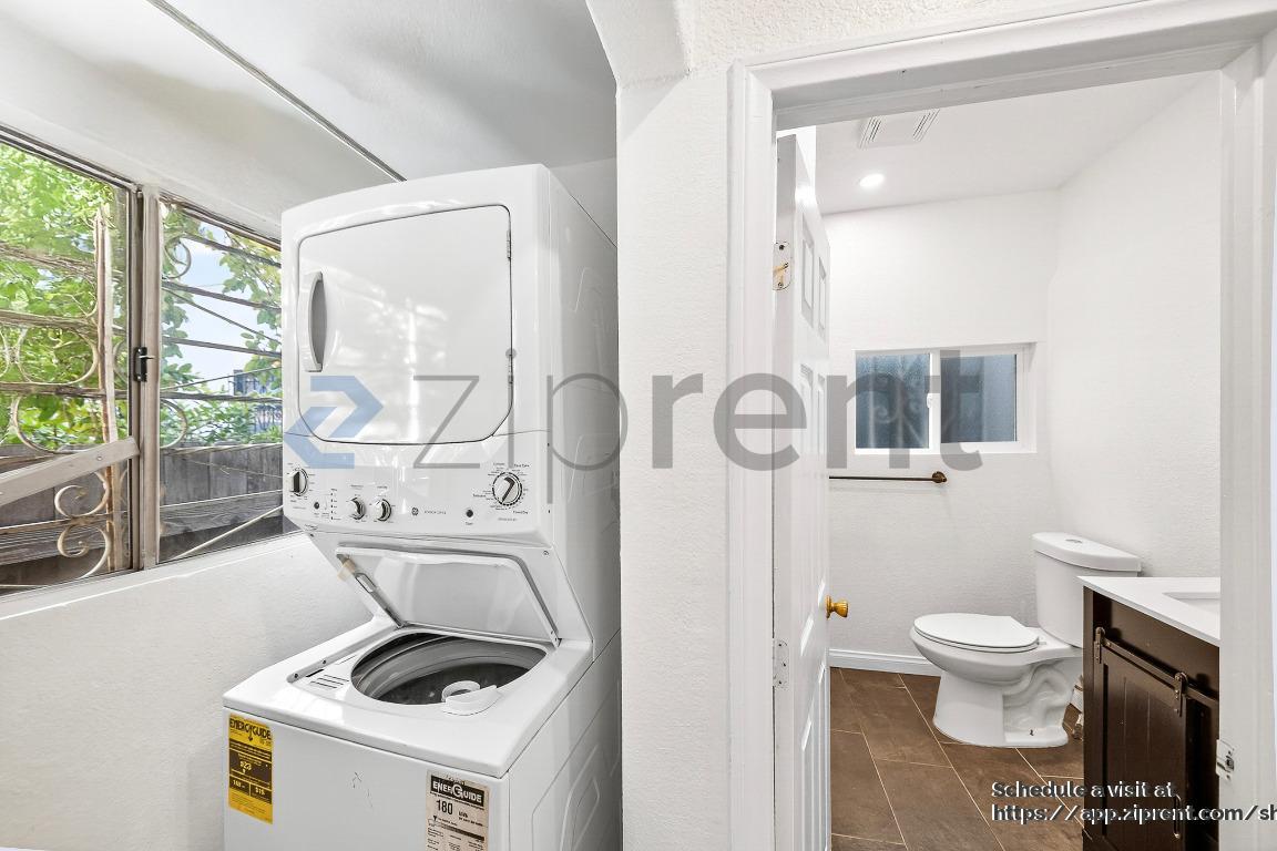 Building Photo - 542 Magnolia Ave