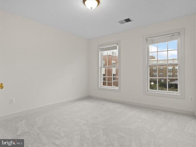 Building Photo - 7980 Vigne Ct