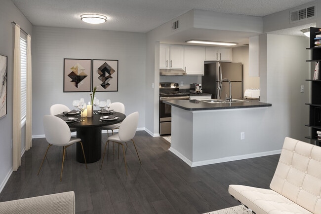 Interior Photo - Runaway Bay