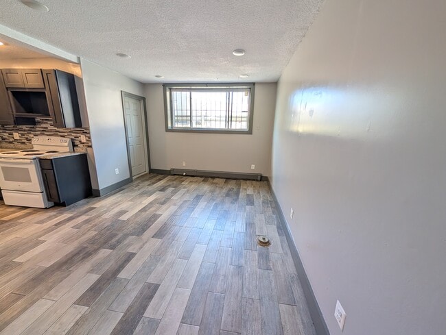 Building Photo - 530 Wethersfield Ave
