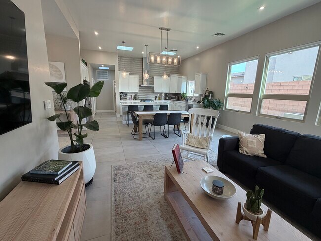 Building Photo - 7900 Tiburon Hills Drive NW