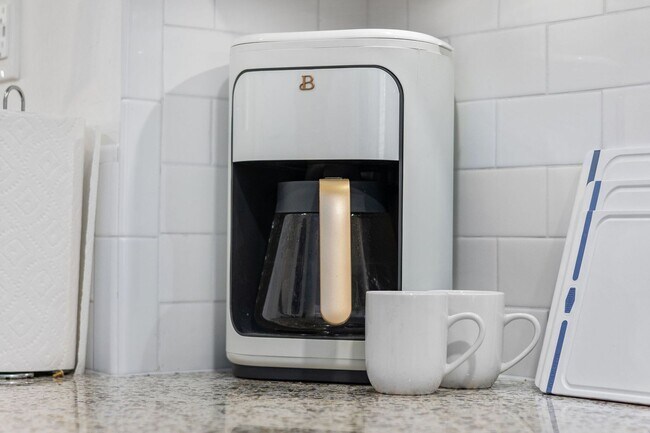 Building Photo - All Inclusive Seasonal Rental Available October 1st, 2025-March 31st 2026!