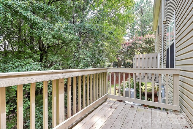 Building Photo - 16919 Commons Creek Dr