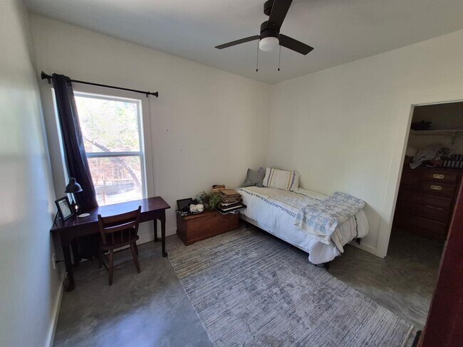 Building Photo - 107 Honopu Dr