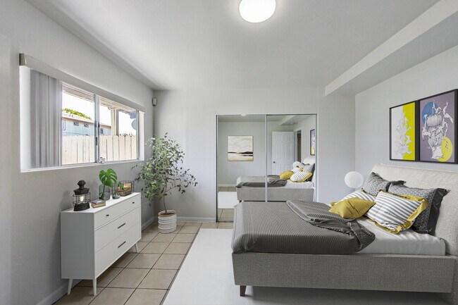 Building Photo - 2554 E 16th Street