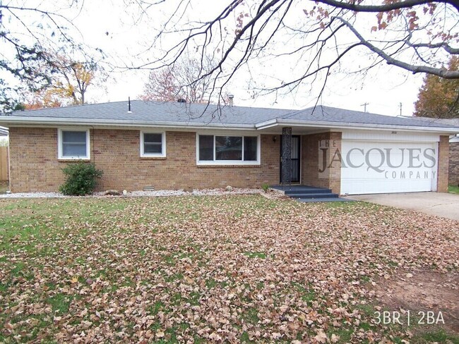 Primary Photo - Two Large Living Areas in this 3 Bedroom 1...